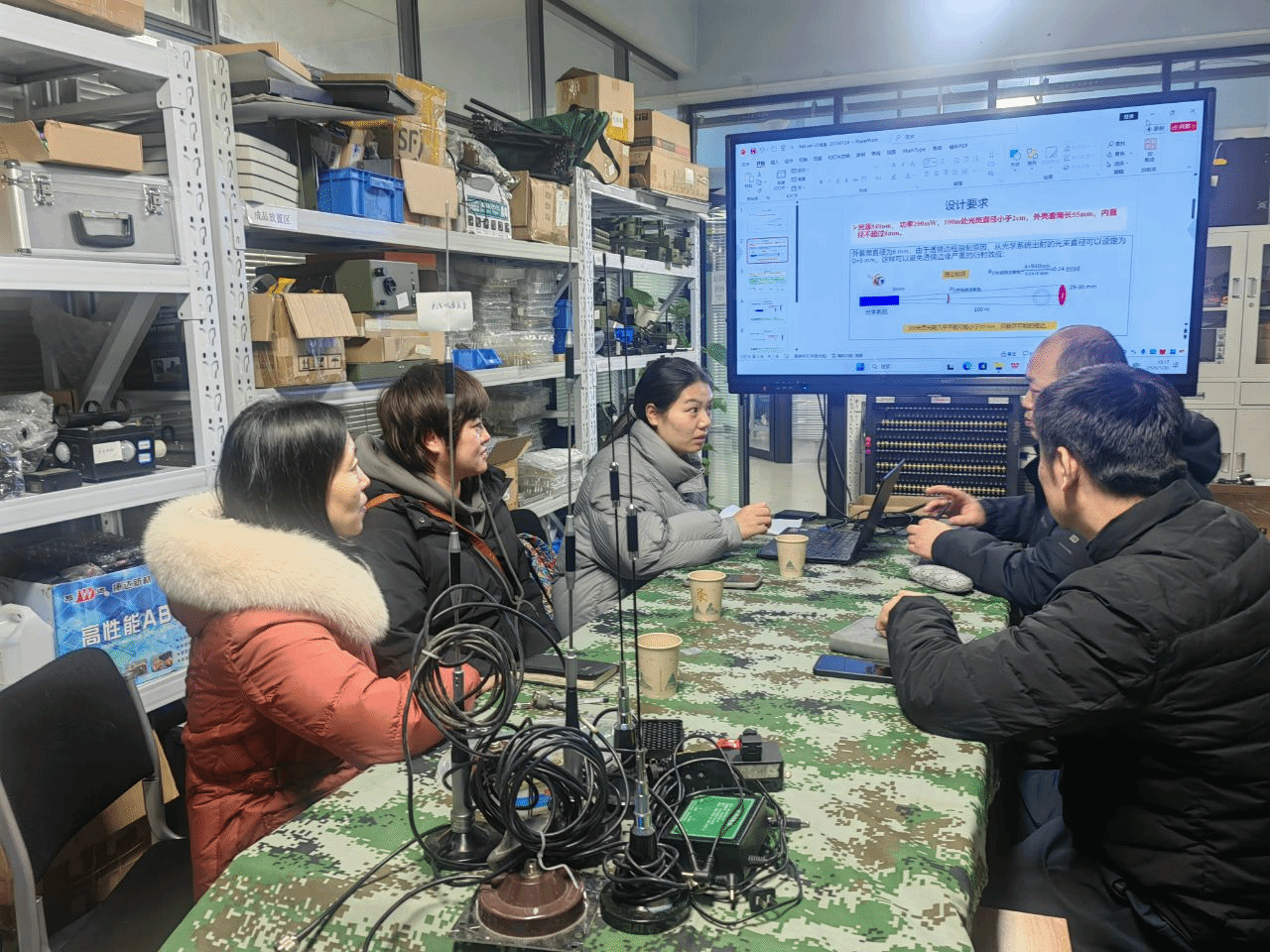 信息工程學(xué)院電子工程系赴陜西奧潤(rùn)激光技術(shù)開(kāi)展訪(fǎng)企拓崗與技術(shù)交流